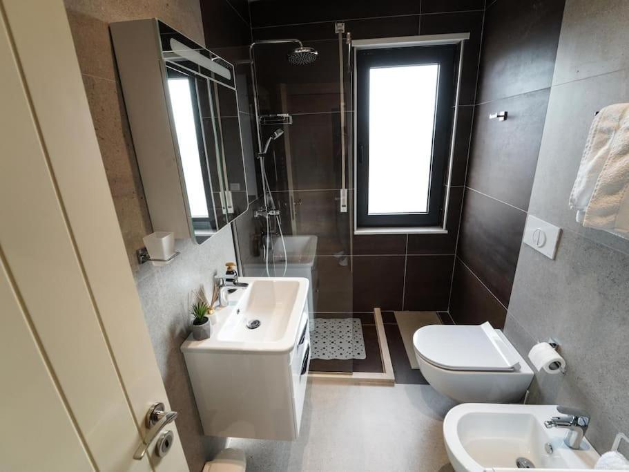 31°bs*citycenterview * Tirana
